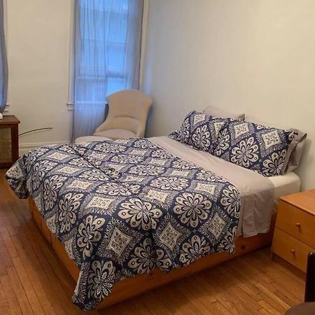 Cozy 2 Bedroom Apartment In Queens Ню Йорк Екстериор снимка
